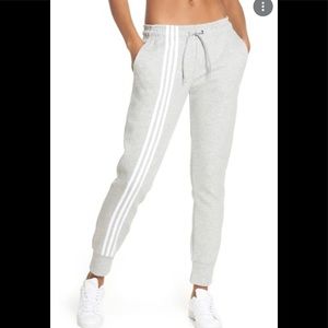 Adidas Must Have Three stripes double knit pant Small